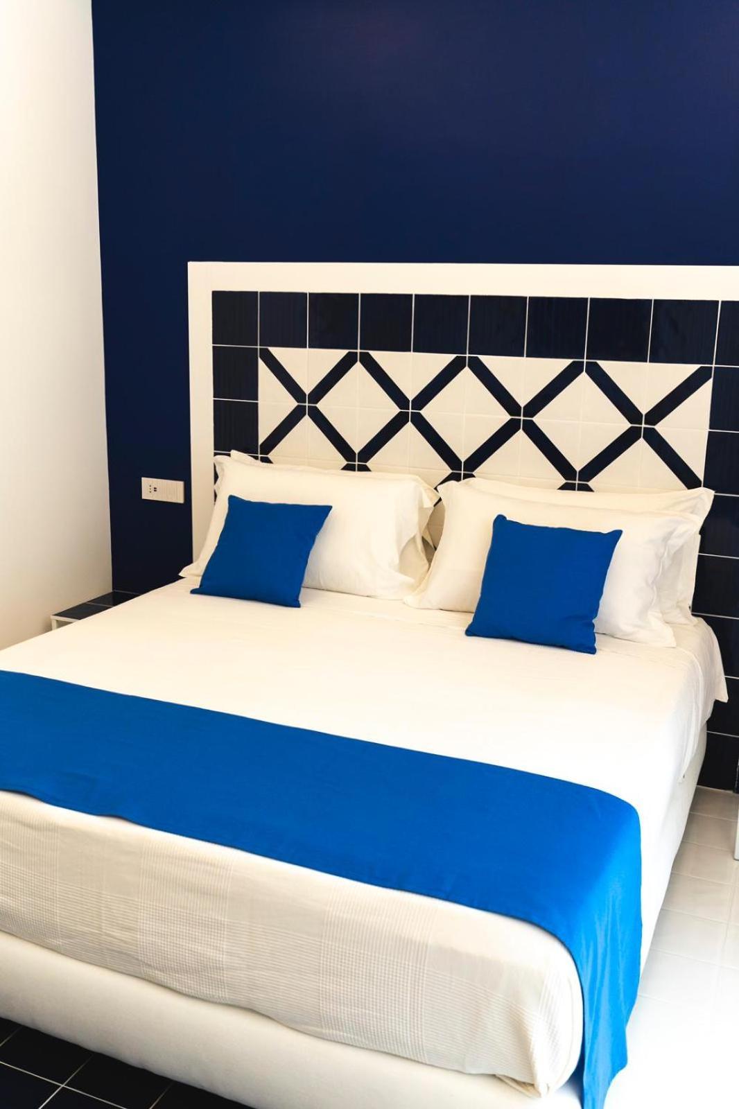 Casa Di Napoli - Sorrento Bed & Breakfast Bagian luar foto