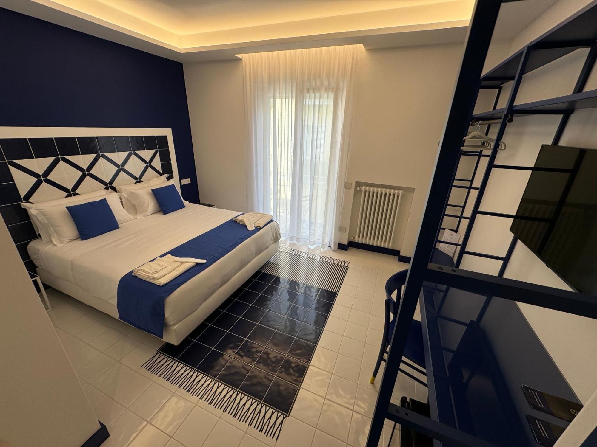 Casa Di Napoli - Sorrento Bed & Breakfast Bagian luar foto