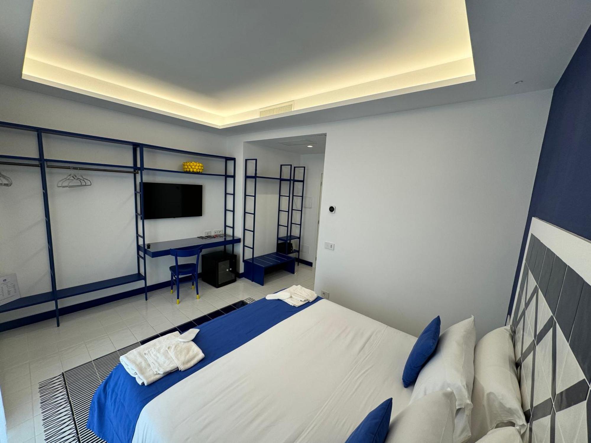 Casa Di Napoli - Sorrento Bed & Breakfast Bagian luar foto